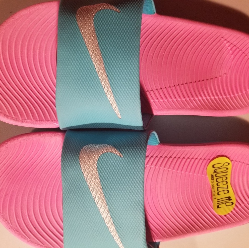Nike Kawa Slide Sandal (GS/PS) Size 4y